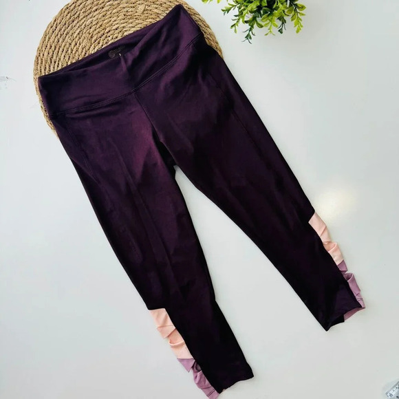 Balance Collection Burgundy Laced Leg Crop‎ Workout Running Leggings Size S - Picture 1 of 10